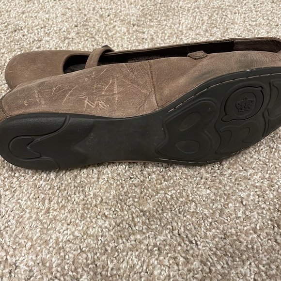 Born flats - Picture 2 of 7